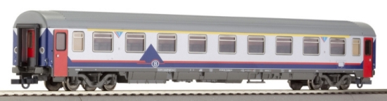 Express Train Passenger car 2nd class<br /><a href='images/pictures/Roco/64305.jpg' target='_blank'>Full size image</a>